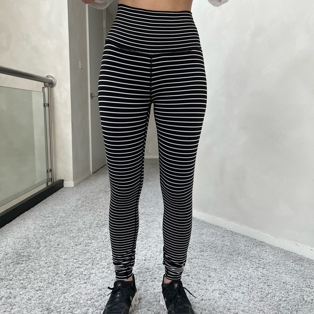 Lululemon size 4 leggings
